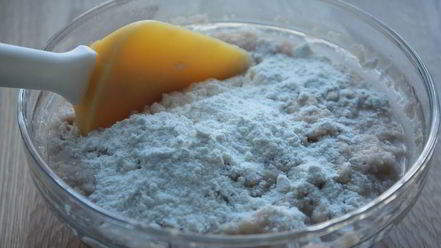 Рецепт картофельных драников с треской под грибным соусом