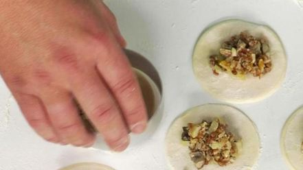 Рецепт колдунов с гречкой и грибами