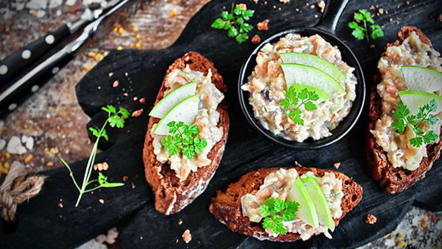 Рецепт форшмака из сельди с зеленым яблоком