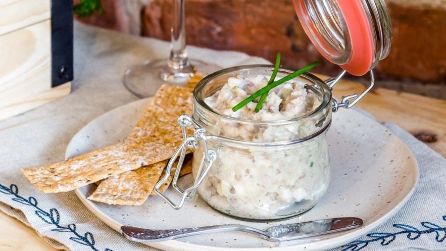 Рецепт форшмака с тостами