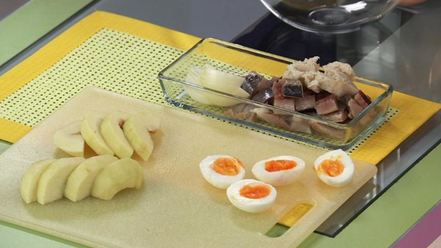 Рецепт запеченного форшмака на картофельных медальонах