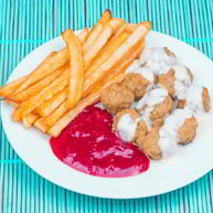 Рецепт Фрикаделек Икеа с брусничным соусом