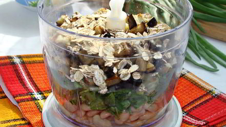 Рецепт фрикаделек из баклажана и белой фасоли