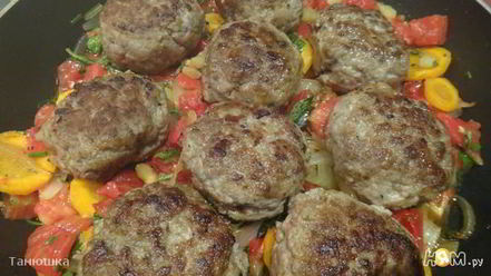 Рецепт фрикаделек на овощной подушке