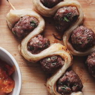 Рецепт Фрикаделек на шпажке с томатным соусом