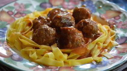 Рецепт Фрикаделек с медовым-острым соусом