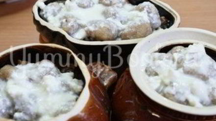 Рецепт картофеля с грибами и фрикадельками в горшочках