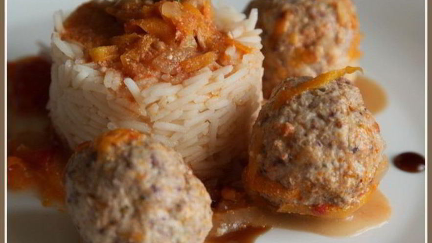 Рецепт куриных фрикаделек в томатном соусе