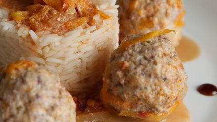 Рецепт куриных фрикаделек в томатном соусе