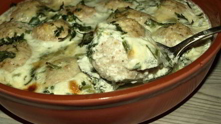 Рецепт куриных фрикаделек, запеченных в сливках