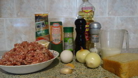 Рецепт мясных фрикаделек с хреном тушёные в майонезе из фасоли