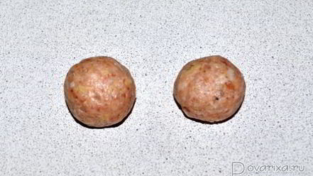 Рецепт мясных фрикаделек с сырной начинкой