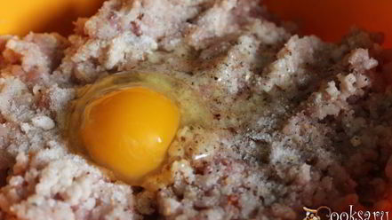 Рецепт мясных фрикаделек в сметанно-томатном соусе