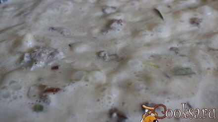 Рецепт спагетти с фрикадельками в сметанно-грибном соусе