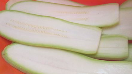 Рецепт цукини на шпажках с фрикадельками и помидорами