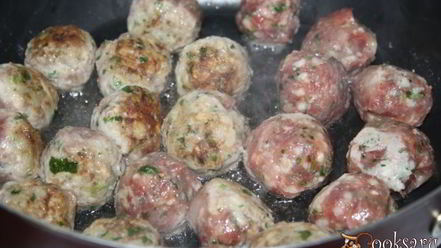 Рецепт запеченных фрикаделек для дружной компании