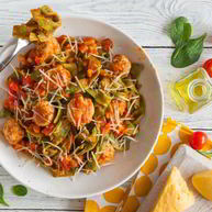 Рецепт Зеленых тальятелле с фрикадельками