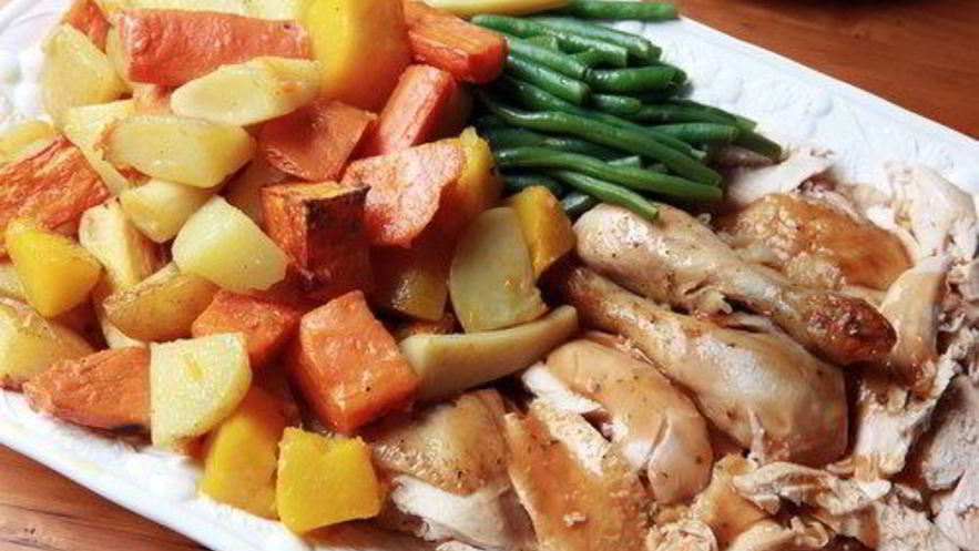 Рецепт гарнира из поджаренных в духовке картофеля, пастернака и моркови