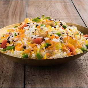 Рецепт Ароматного риса с овощами и орехами