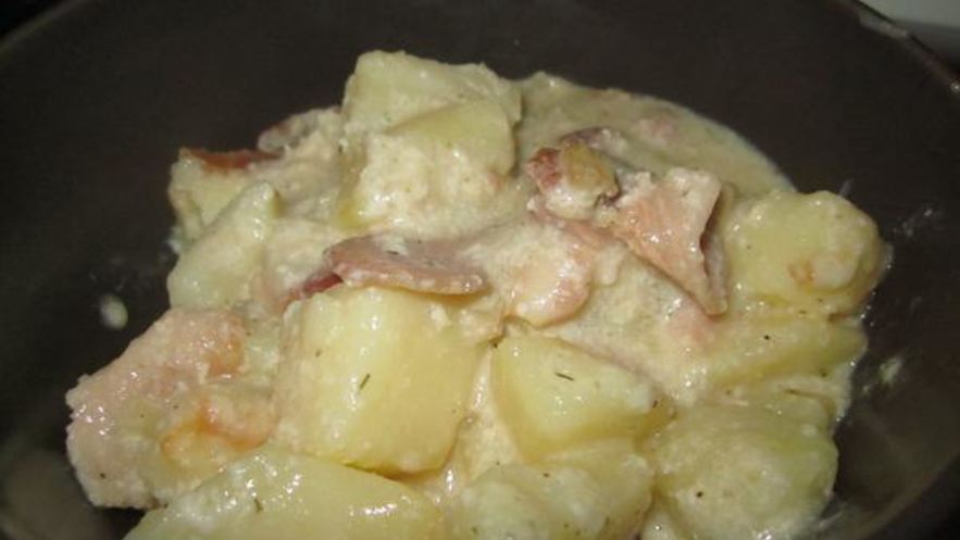 Рецепт картофеля с беконом в сливочном соусе