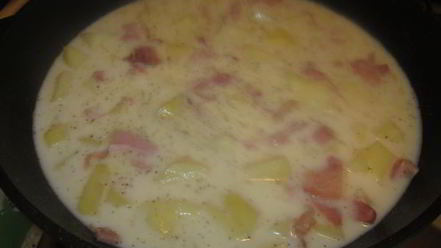 Рецепт картофеля с беконом в сливочном соусе