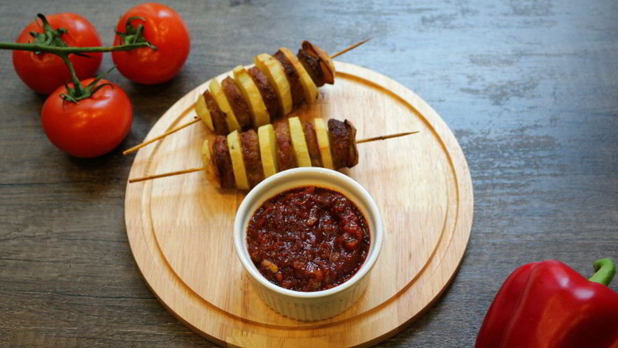 Рецепт картофеля с мясом на шпажках