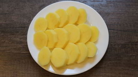 Рецепт картофеля с мясом на шпажках