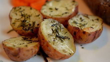 Рецепт картофеля с травами