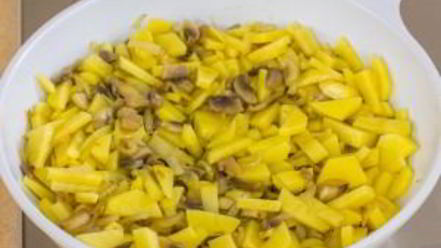 Рецепт картофеля, жаренного с грибами