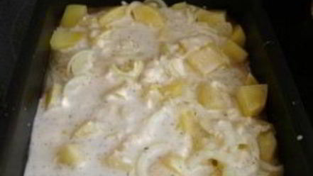 Рецепт картошки в духовке под соусом