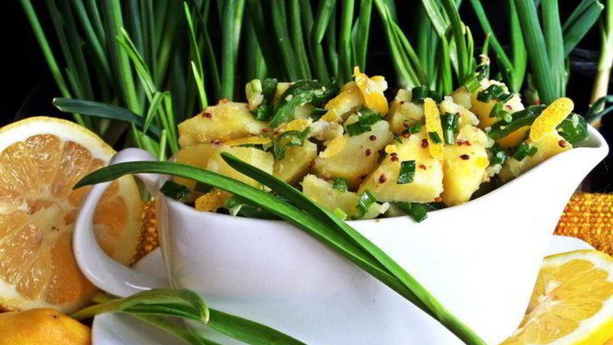Рецепт лимонного картофеля с луком