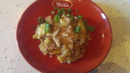 Рецепт молодого картофеля со свининой