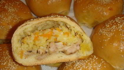 Рецепт Риса с мясом в булочке
