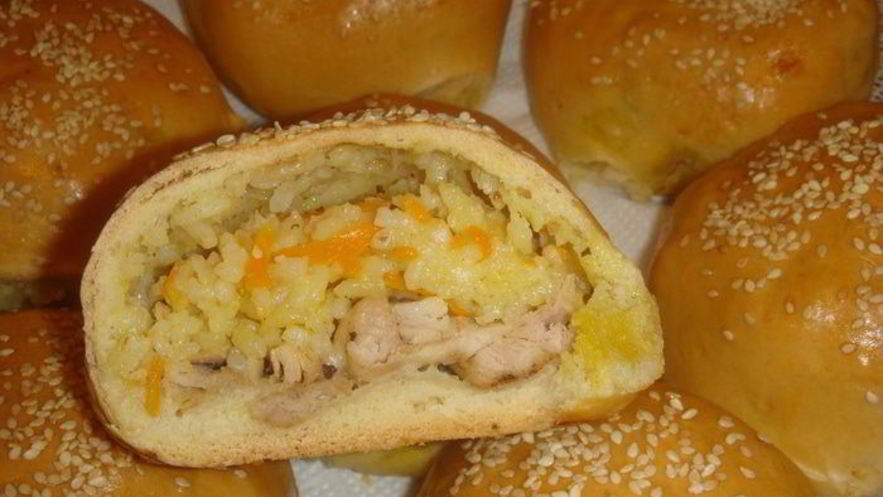 Рецепт риса с мясом в булочке