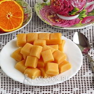 Рецепт Сливочно-медового ирис Пчелка