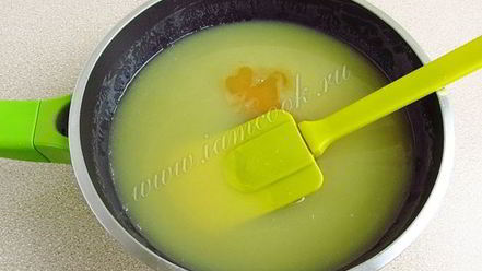 Рецепт сливочно-медового ирис пчелка