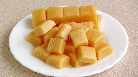 Рецепт сливочно-медового ирис пчелка