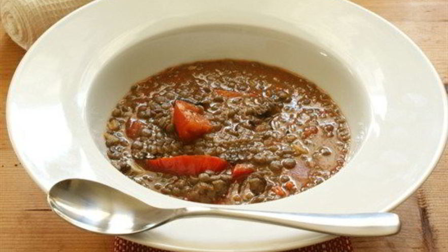 Рецепт тушеной чечевицы с томатами и петрушкой по-итальянски