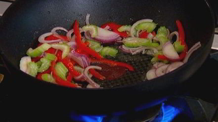 Рецепт жареного китайского риса с креветками и сладким перцем