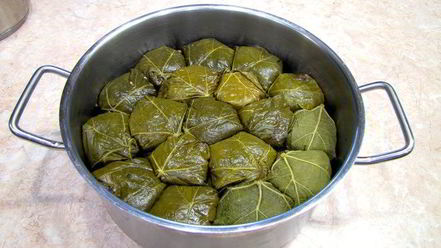 Рецепт долмы — голубцов в виноградных листьях