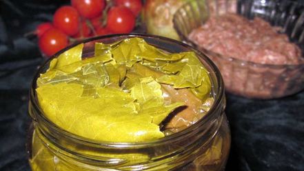 Рецепт долмы из маринованных листьев