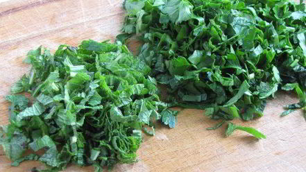 Рецепт долмы с рисом, изюмом и кедровыми орешками