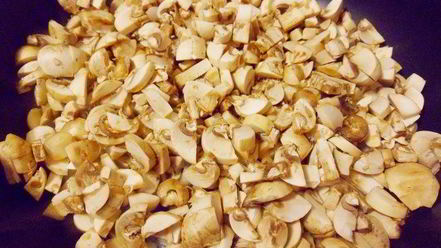 Рецепт голубцов с консервированной фасолью и грибами