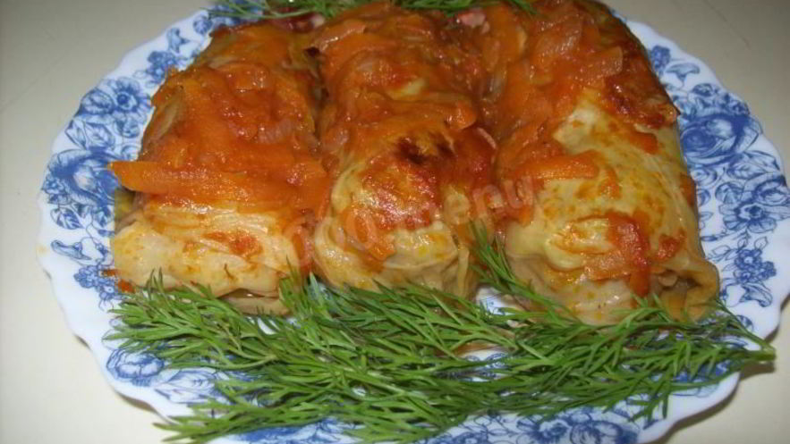 Рецепт голубцов в томатном сметанном соусе в духовке