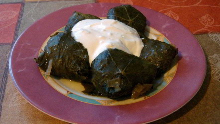 Рецепт голубцов в виноградных листьях