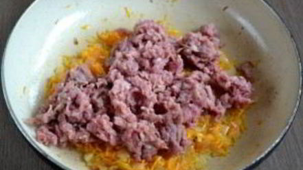 Рецепт ленивых голубцов под соусом