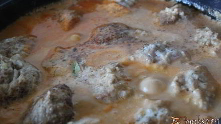 Рецепт ленивых голубцов в томатно-сметанном соусе