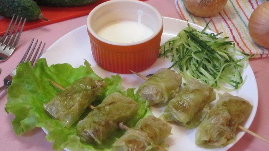 Рецепт мини-голубцов на шпажках