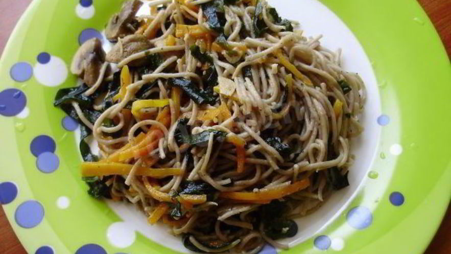 Рецепт гречневой лапши с овощами