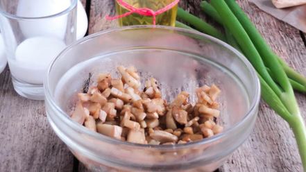 Рецепт фаршированных шампиньонов с ветчиной